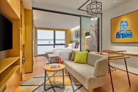 Artyzen Habitat Lingang Shanghai