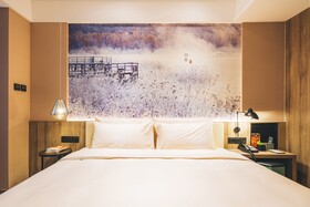 Atour Hongqiao