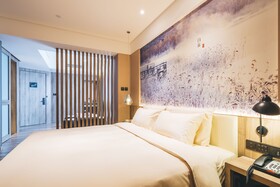 Atour Hongqiao