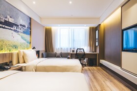 Atour Hongqiao
