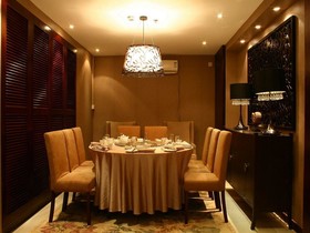 Baron Business Hotel
