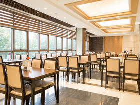 Dazhong Hotel