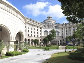 Donghu Lingang Hotel