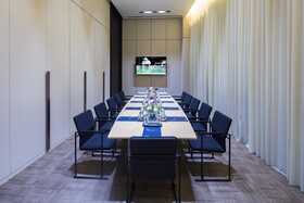 Golden Tulip Bund New Asia