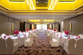 Golden Tulip Bund New Asia