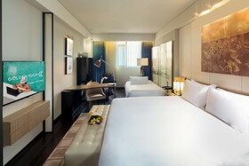 Golden Tulip Bund New Asia