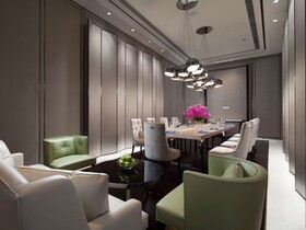 Golden Tulip Bund New Asia