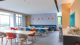Holiday Inn Express Shanghai Pudong Airport