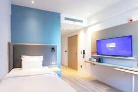 Holiday Inn Express Shanghai Pudong Airport