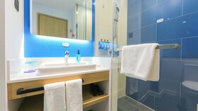 Holiday Inn Express Shanghai Pudong Airport