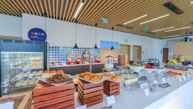 Holiday Inn Express Shanghai Pudong Airport