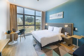 Holiday Inn Express Shanghai Pudong Zhangjiang