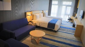 Holiday Inn Express Shanghai Pujiang
