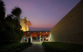 Holiday Inn Express Shanghai Pujiang