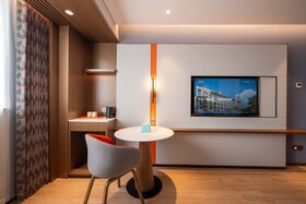 Holiday Inn Express Shanghai Pujiang Lianhang Road