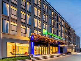 Holiday Inn Express Shanghai PVG Zhuqiao by IHG