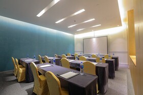 Holiday Inn Express Shanghai Songjiang Fangta