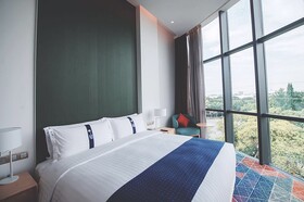 Holiday Inn Express Shanghai Songjiang Fangta