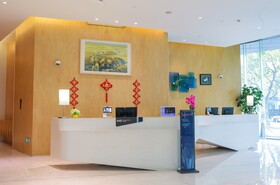 Holiday Inn Express Shanghai Songjiang Fangta