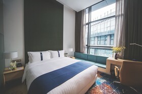 Holiday Inn Express Shanghai Songjiang Fangta
