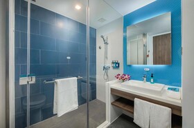 Holiday Inn Express Shanghai Xuhui Binjiang