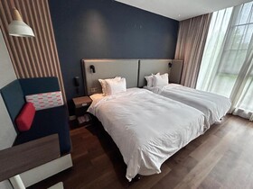 Holiday Inn Express Shanghai Xuhui Binjiang