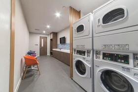 Holiday Inn Express Shanghai Xuhui Binjiang