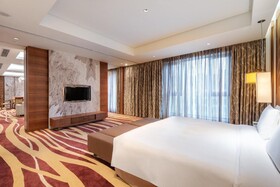 Holiday Inn Shanghai Hongqiao