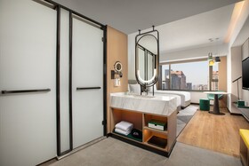 Holiday Inn Shanghai Nanjing Road