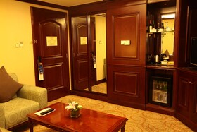 Holiday Inn Shanghai Nanjing Road
