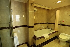 Holiday Inn Shanghai Nanjing Road