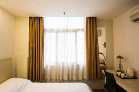 Motel (Shanghai Lujiazui Yushan Road Yuanshen Sports Center)