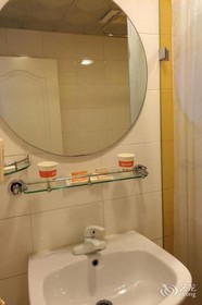Home Inn Shanghai Lujiazui Dongfang Road