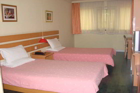 Home Inn Shanghai XuJiaHui