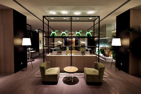 Jinjiang Metropolo Shanghai Xujiahui Nanhuating Hotel