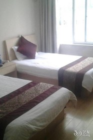 Huaxun Inn (Shanghai Anting Metro Station)