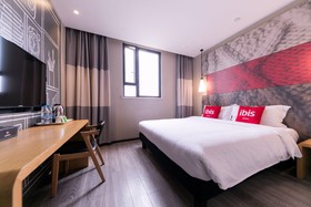 Ibis Shanghai Hongqiao Gubei Hotel