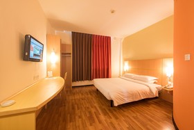 ibis Shanghai Xujiahui