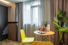 Iforest Hotel