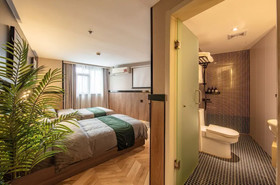 Iforest Hotel