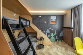 Iforest Hotel