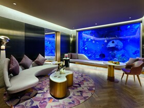 Intercontinental Shanghai Wonderland