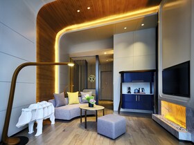 Intercontinental Shanghai Wonderland