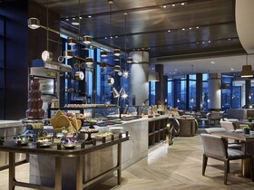 Intercontinental Shanghai Wonderland