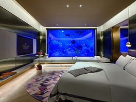 Intercontinental Shanghai Wonderland