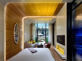 Intercontinental Shanghai Wonderland