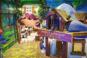 Intercontinental Shanghai Wonderland