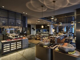 Intercontinental Shanghai Wonderland