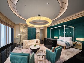 J Hotel Shanghai Tower