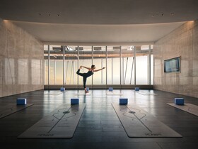 J Hotel Shanghai Tower